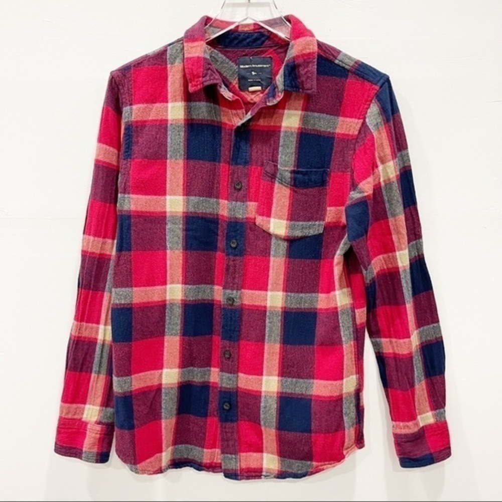 Modern Amusement Red Flannel Shirt Button-Up Plaid Medium